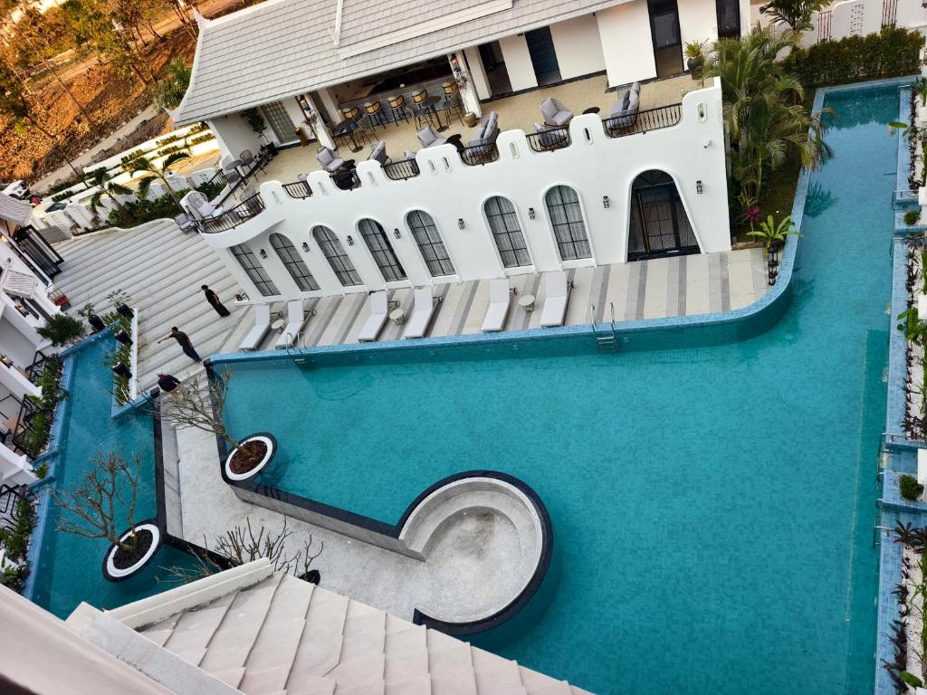 Glond Hotel, Pools and exterior photo 9