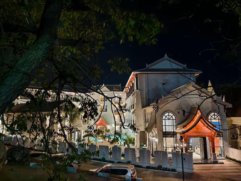 Glond Hotel, Pools and exterior photo 15